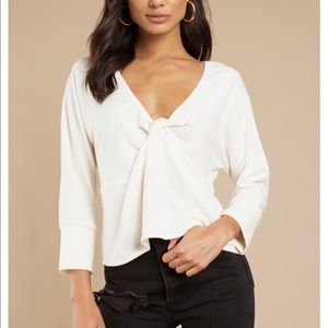 White quarter sleeve top